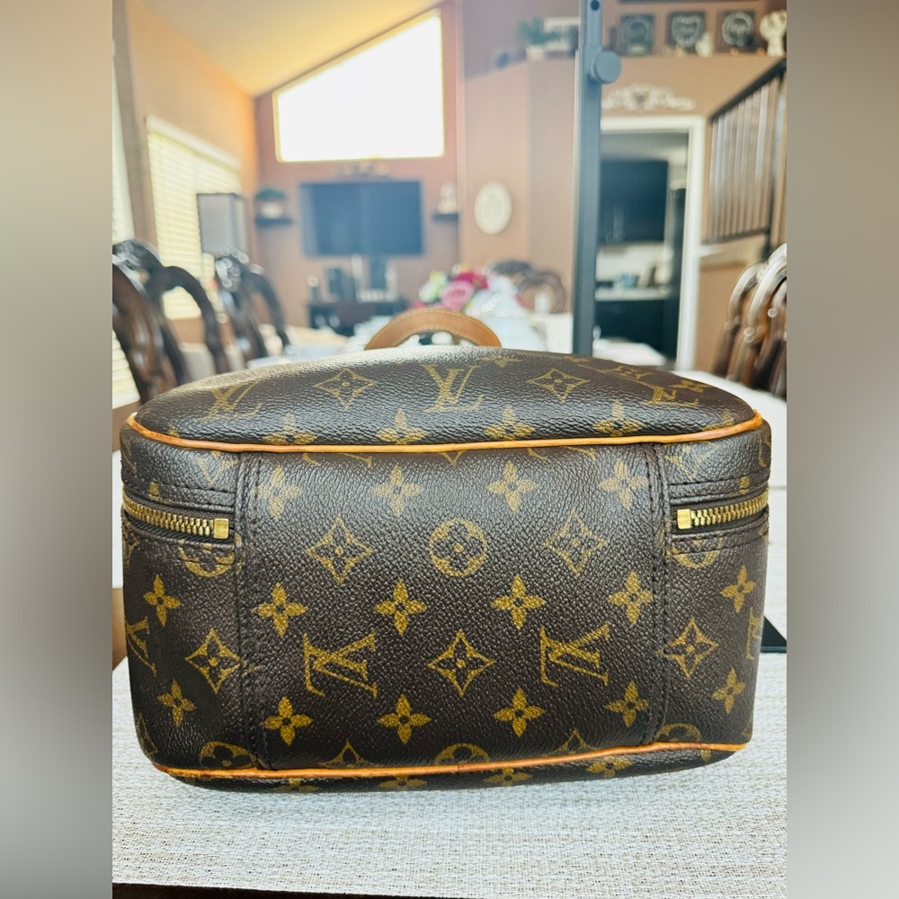 Authentic Louis Vuitton Monogram Excursion - Picture 9 of 13